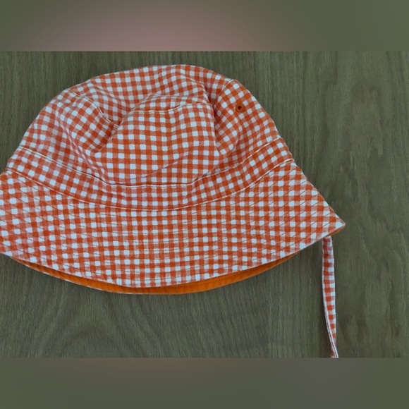 Big girls gingham bucket hat•Cotton Reversible, orange & white!Beachy style 🫶🏻 - Picture 3 of 6